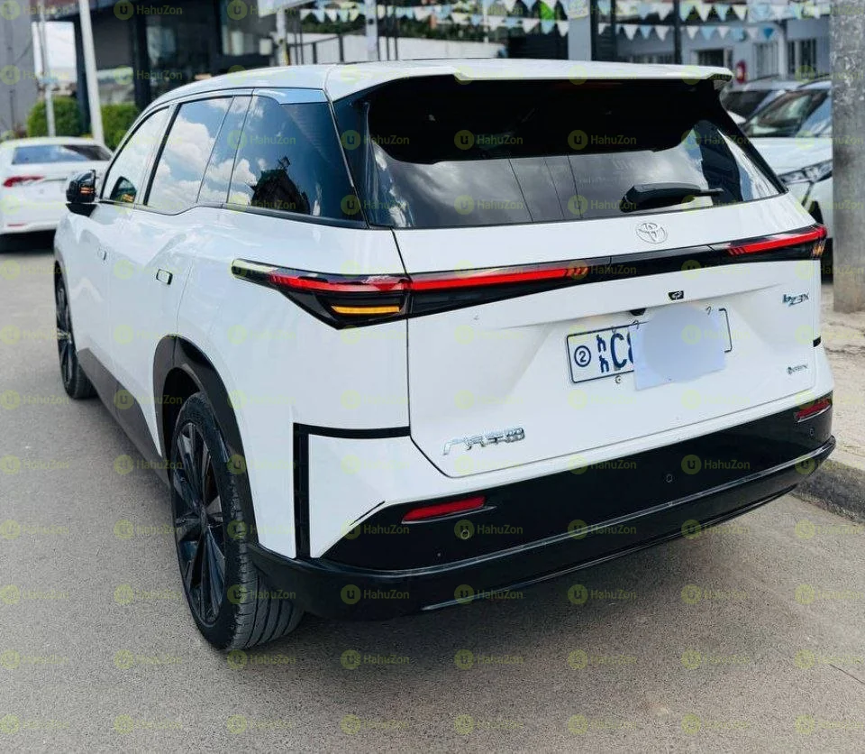 2015 Model-Toyota bZ3X – 610