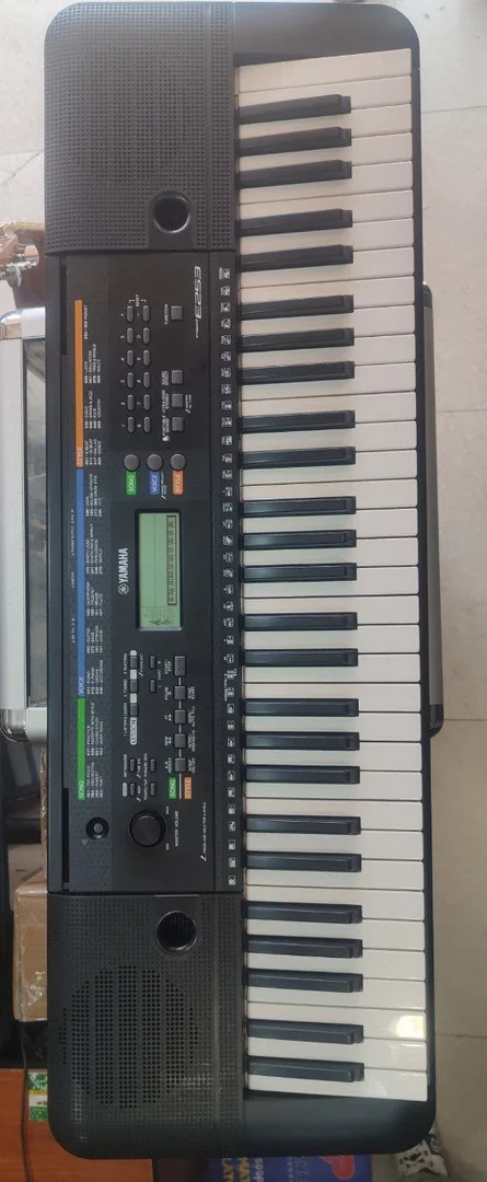 Yamaha Psr E - 253 Training Type Keyboard