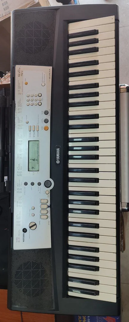 Yamaha Psr E-203 Training Type Keyboard