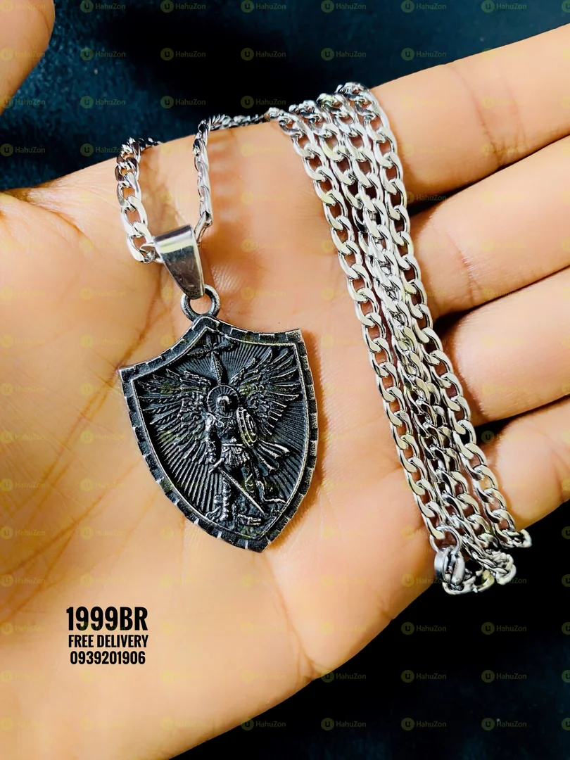 3D Stainless Steel Unique Engraved Necklaces