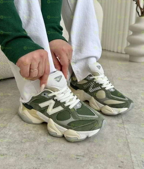 New Balance 9060 Woman's Shoes