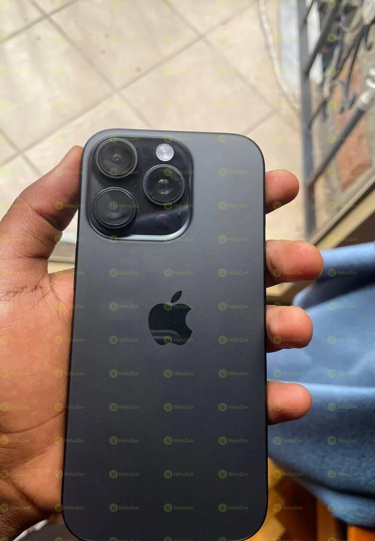 Apple iPhone 16 Pro Max