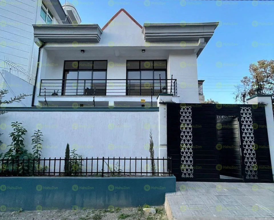 175 ካሬ የሚሸጥ G+1 ቤት በሰሚት