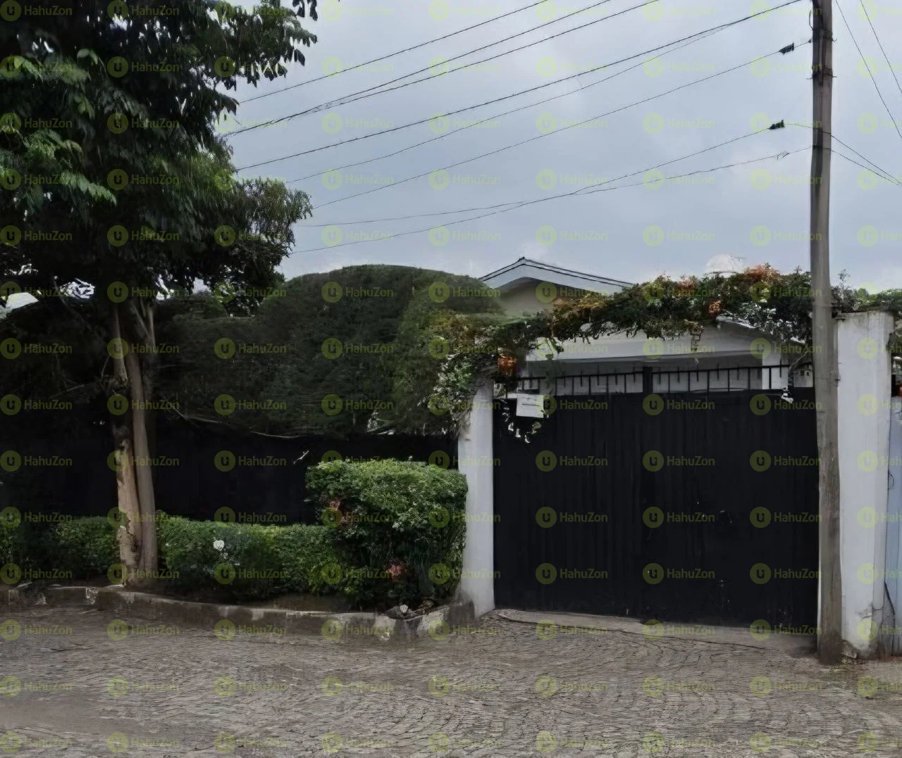 250 ካሬ የሚሸጥ ቤት በአያት