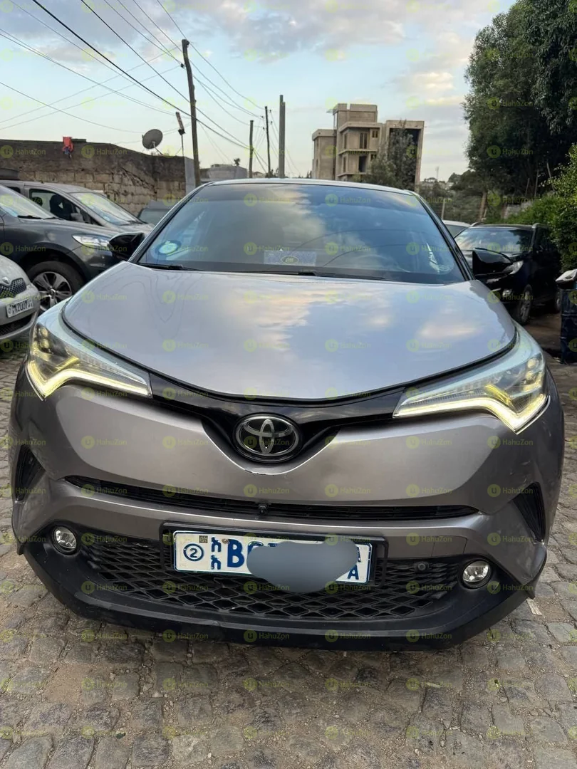 2017 Model-Toyota CHR