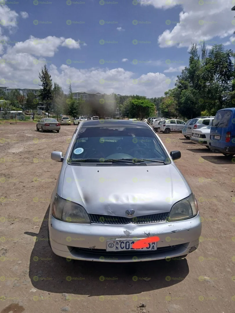 2001 Model-Toyota Platz