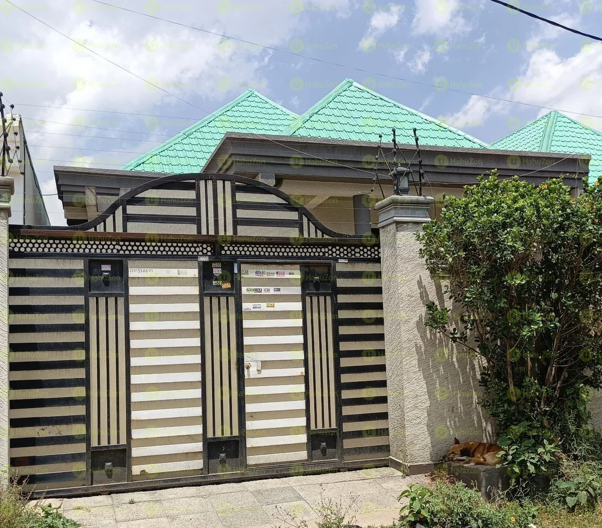 250 ካሬ የሚሸጥ ዘመናዊ ቪላ ቤት በአያት