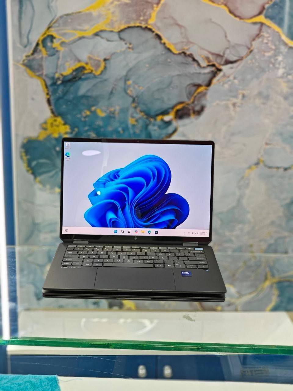 HP OmniBook Ultra Flip 14 Laptop