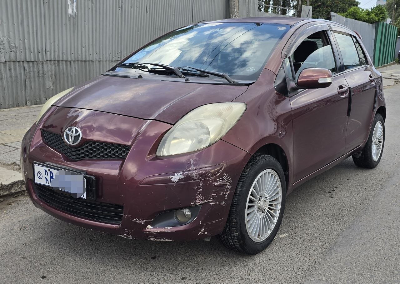 2010 Model-Toyota Yairs Compact