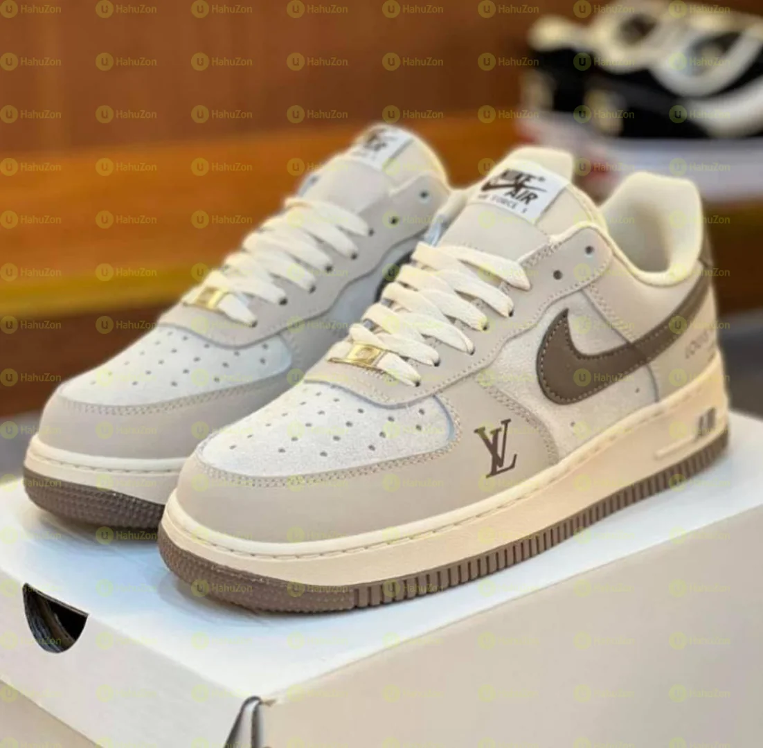 Louis Vuitton Men's Shoes