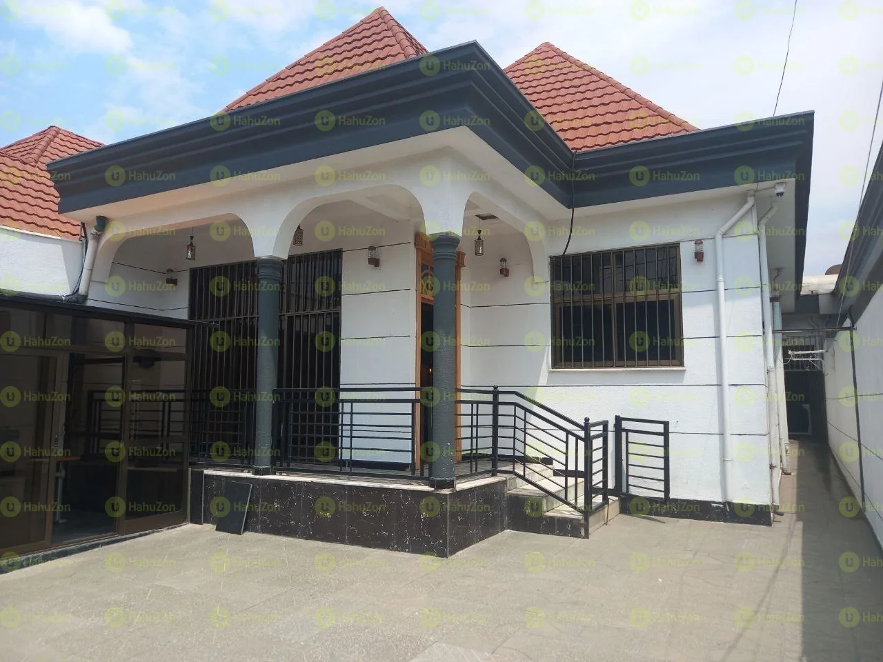 250 ካሬ የሚሸጥ ቪላ ቤት በአያት
