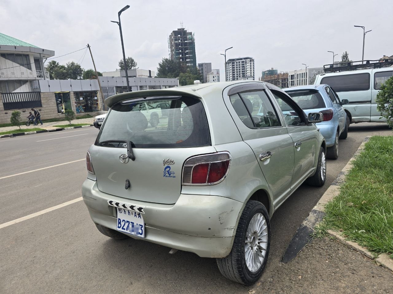 2001 Model-Toyota Vitz