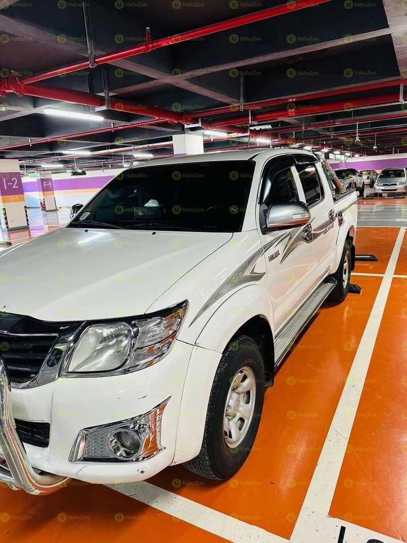 2015 Model-Toyota Hilux Double Cab