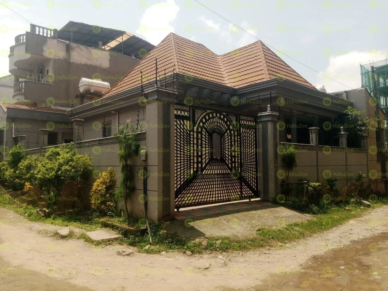 230 ካሬ የሚሸጥ ቤት በአያት