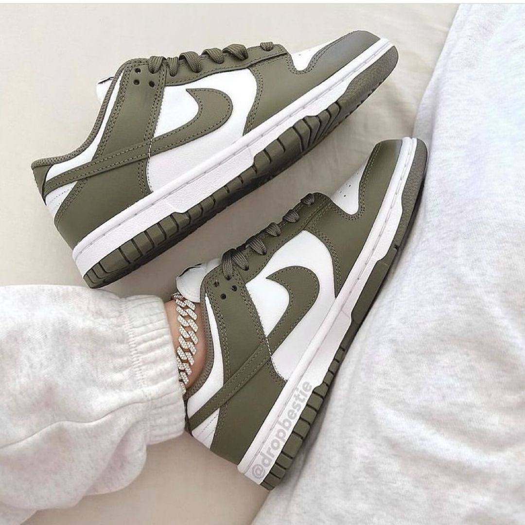 Dunk Olive Women's Shoes