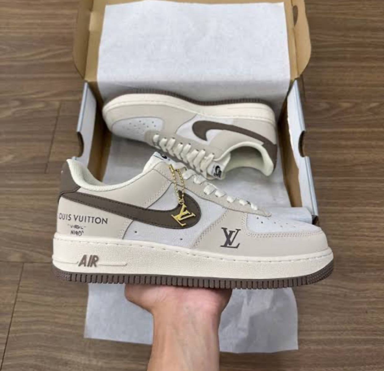 Louis Vuitton Men's Shoes