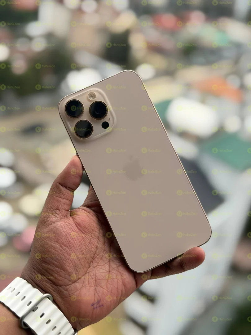 iPhone 16 Pro Max