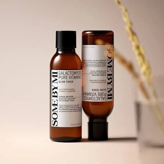 𝗦𝗼𝗺𝗲 𝗕𝘆 𝗠𝗜 Galactomyces Pure Vitamin C Glow Toner