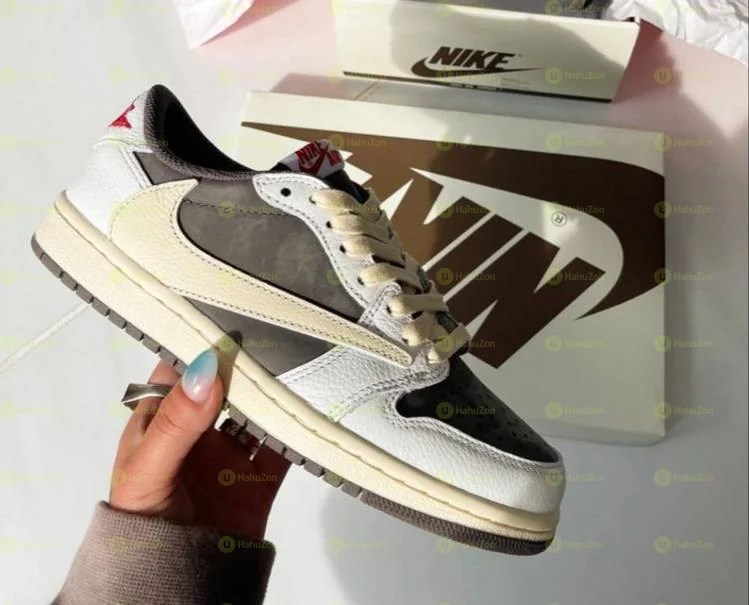 Travi Low Mocha Women's Shoes