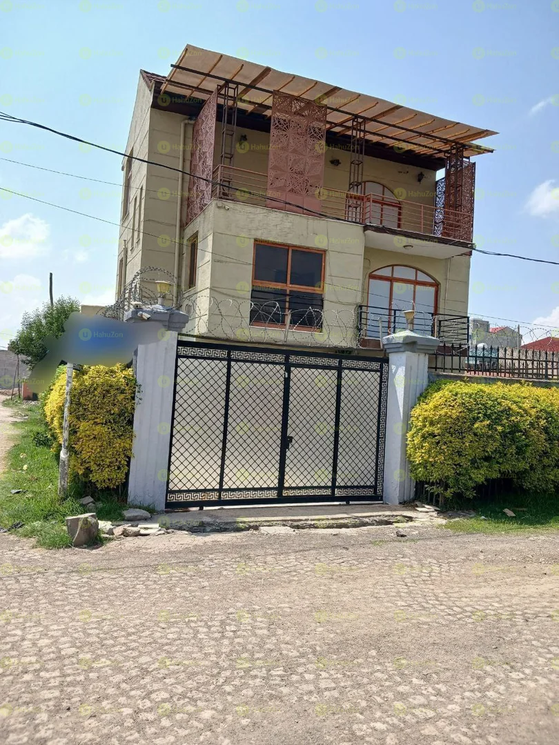 175 ካሬ የሚሸጥ G+2 ቤት በአያት ዞን