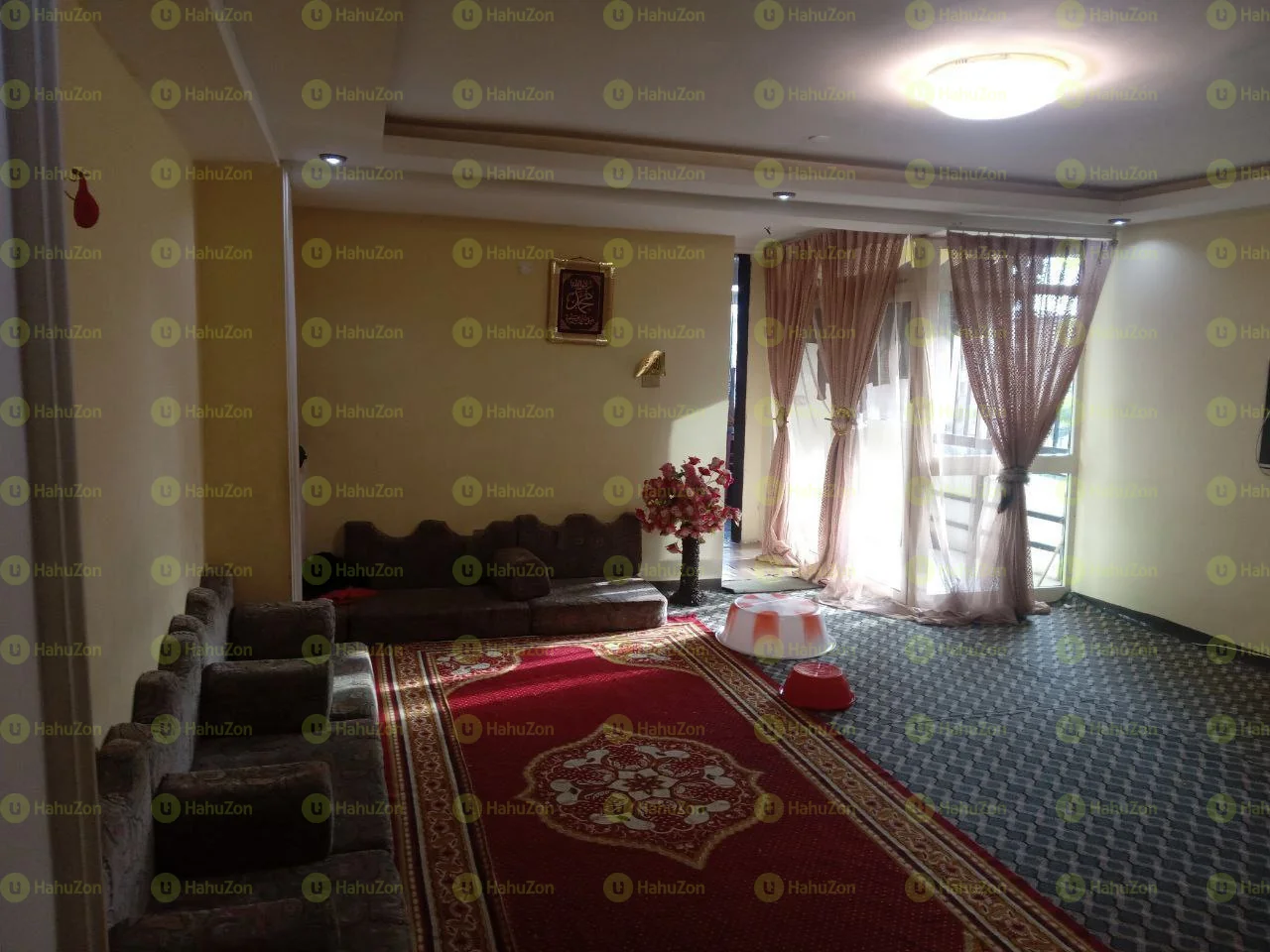 86 ካሬ የሚሸጥ የሚሸጥ 40/60 በአያት 49