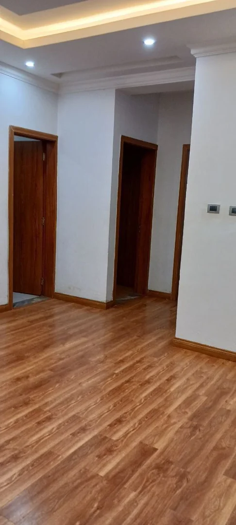 107 ካሬ የሚሸጥ አፓርትመንት በሲኤምሲ