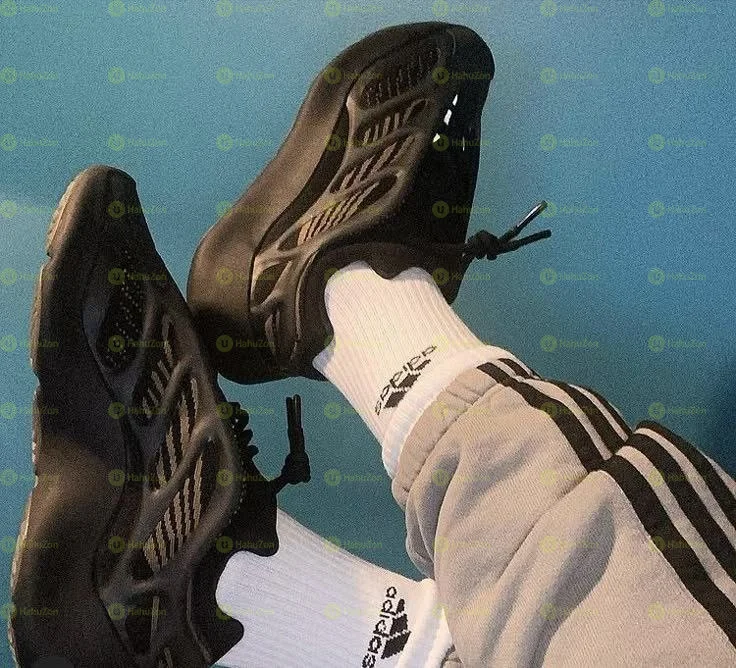 Adidas Yeezy 700 Men's Shoes