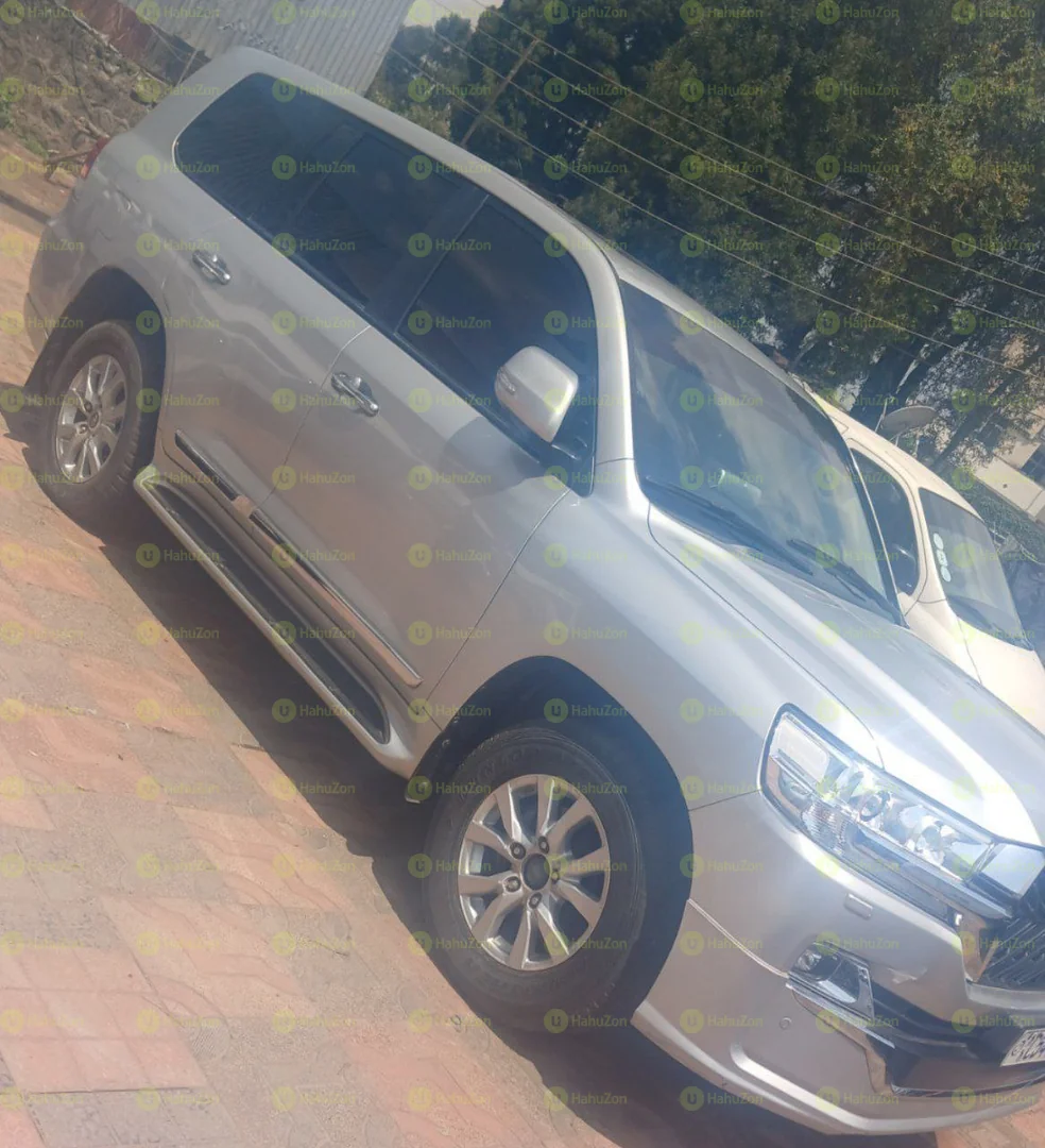 2019 Model-Toyota Land Cruiser - VXR