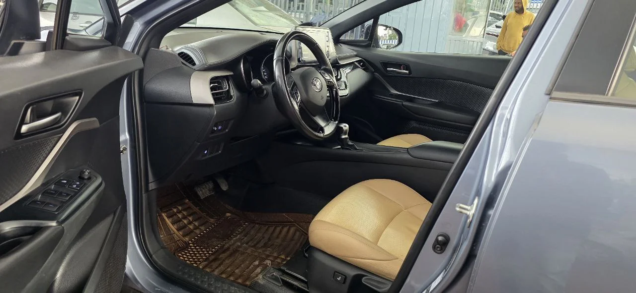 2020 Model-Toyota Ch-R