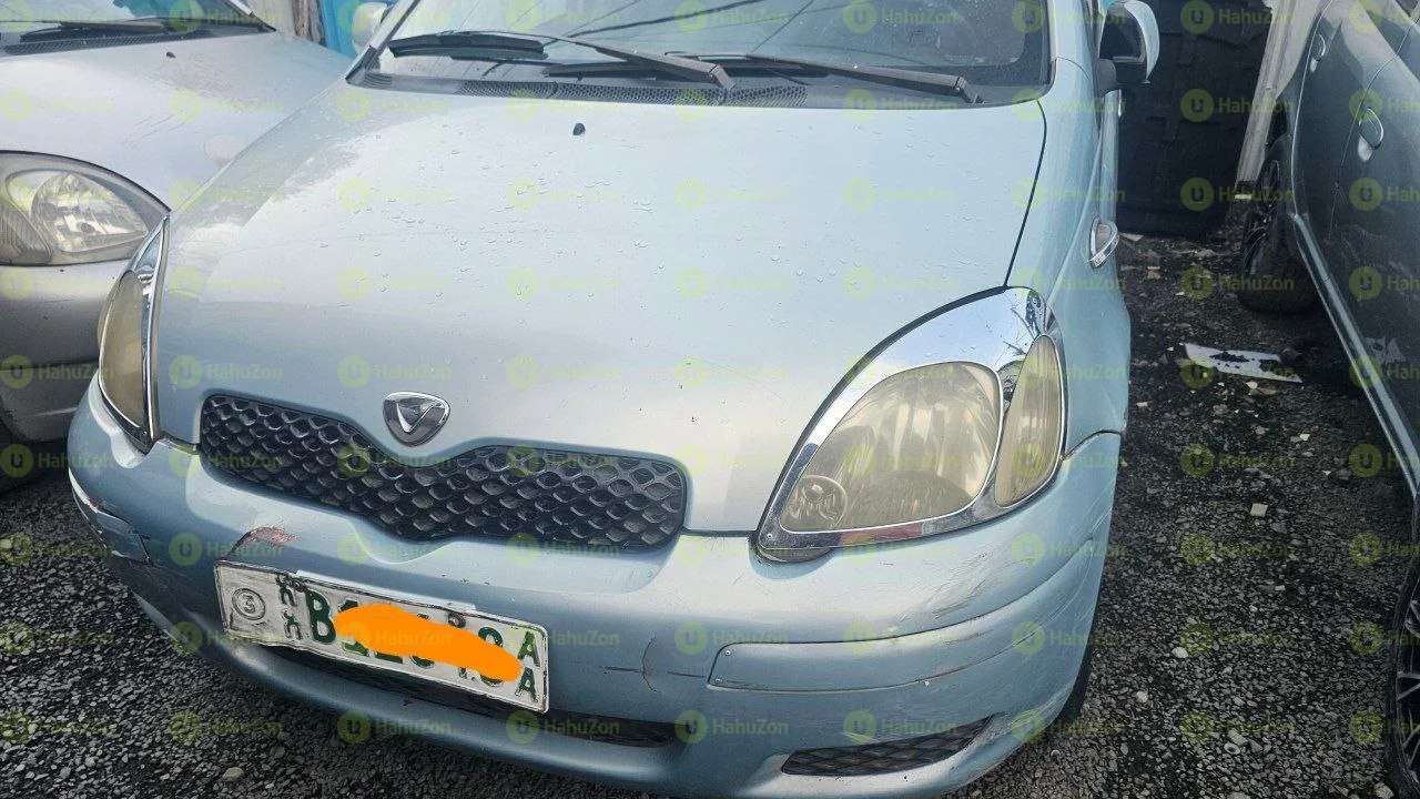 2004 Model-Toyota Vitz