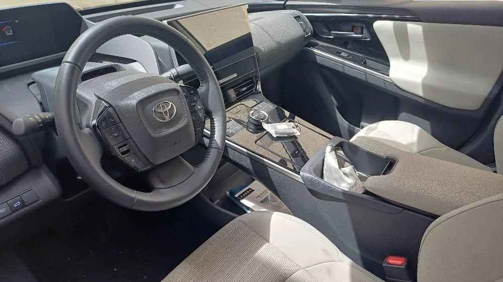 2023 Model-Toyota BZ4X 4WD