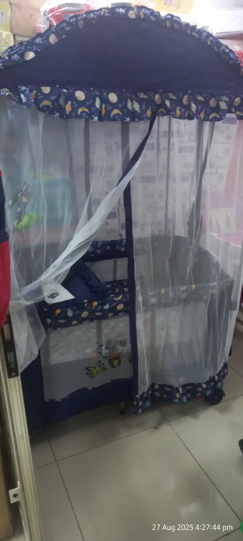 ከፍተኛ ጥራት ያለው የህፃን አልጋ