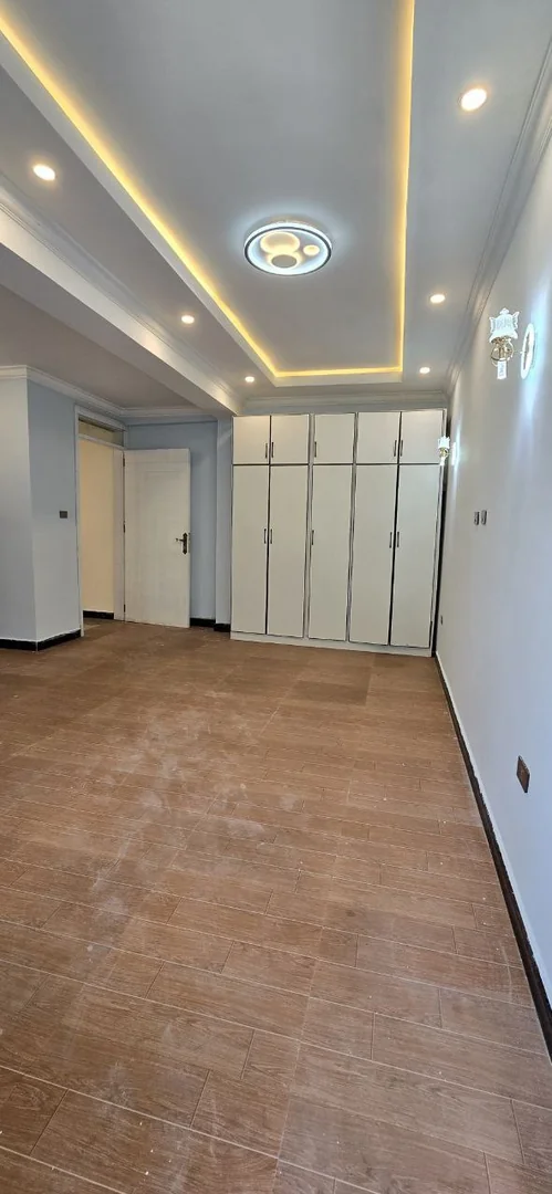 170ካሬ የሚሸጥ አፓርታማ በአያት አየር መንገድ