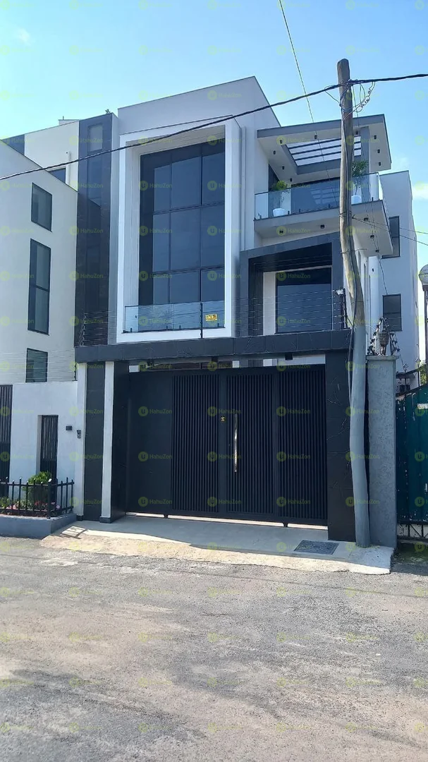 250 ካሬ የሚሸጥ ቤት በአያት ዞን