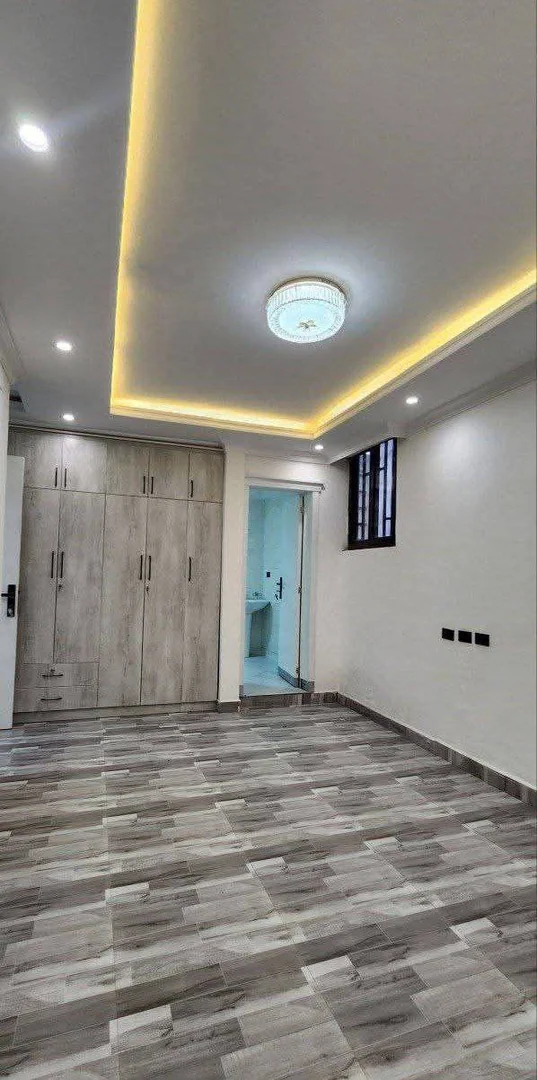 180 ካሬ የሚሸጥ አፓርትመንት በአያት 5