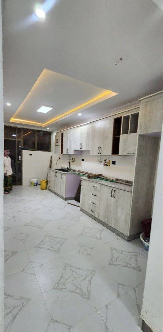 180 ካሬ የሚሸጥ አፓርትመንት በአያት 5