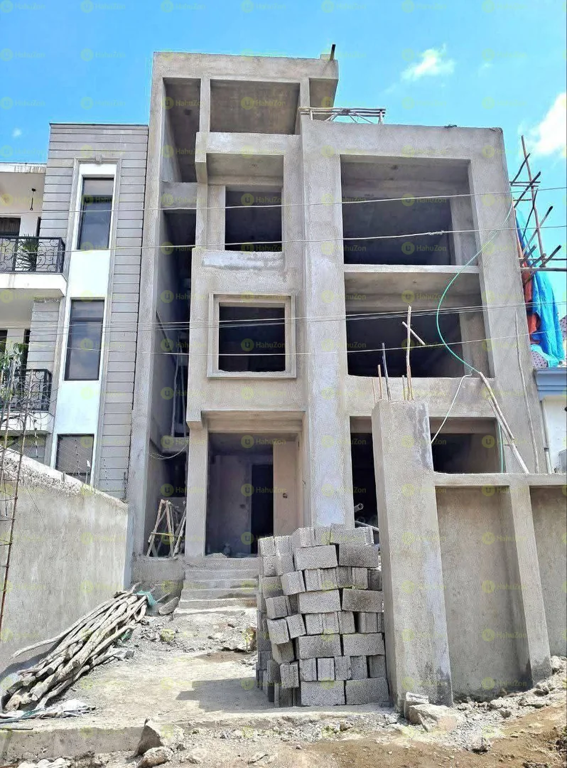 175 ካሬ የሚሸጥ G+3+ቴራዘ ቤት በአያት