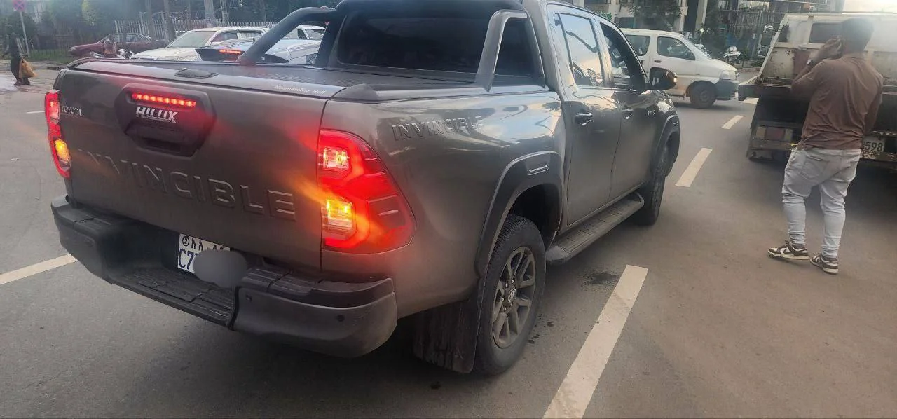 2022 Model-Toyota Invincible Dual Cabin