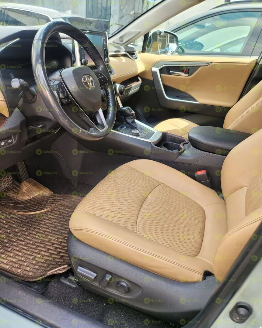 2020 Model-Toyota Rav4