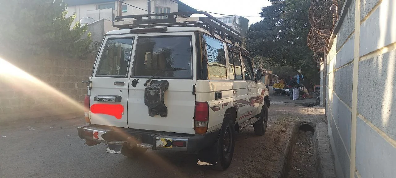 2010 Model-Toyota Landcruiser Mark 2