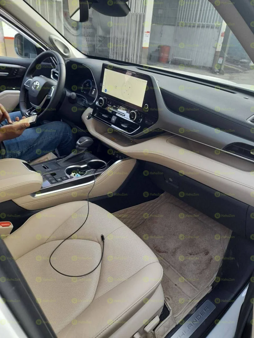 2023 Model-Toyota Highlander