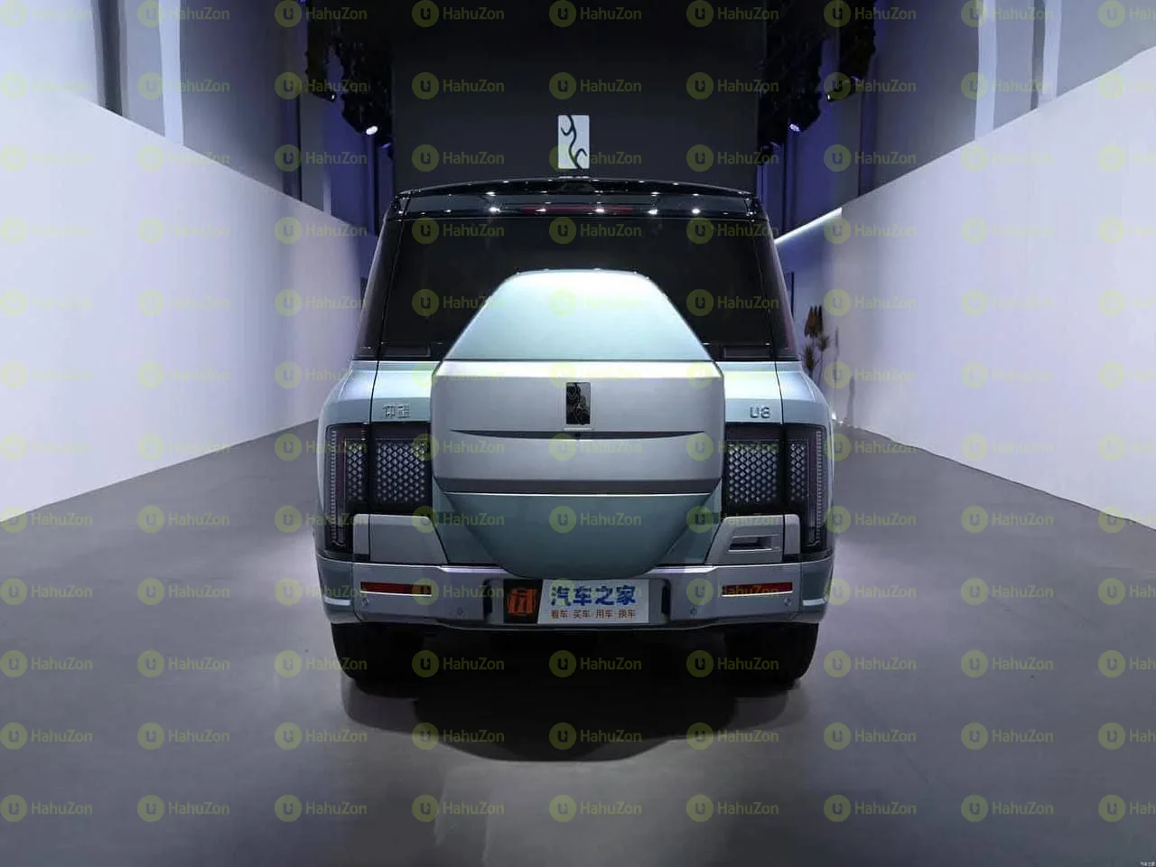 2025 Model-BYD Yangwang U8