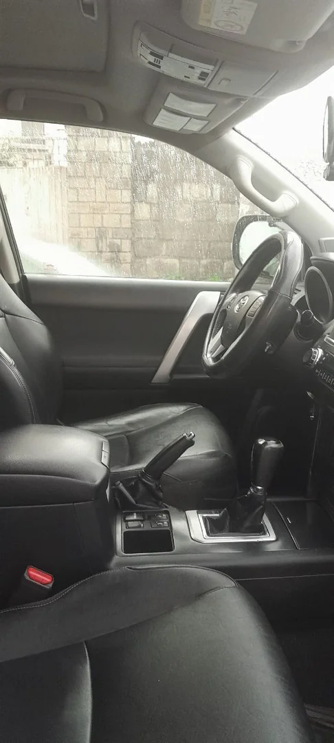 2017 Model-Toyota Landcruiser Prado