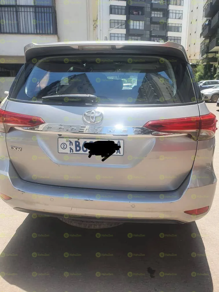 2020 Model-Toyota Fortuner