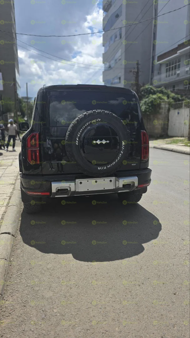 2025 Model-BYD Leopard 5 Plug-in Hybrid