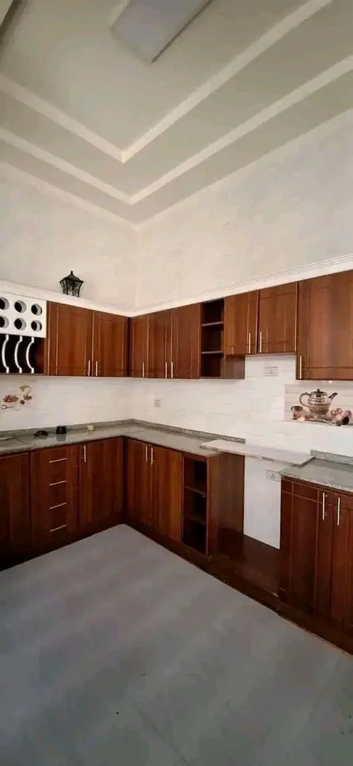 150 ካሬ የሚሸጥ ቪላ ቤት በሰሚት