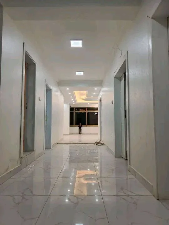 250 ካሬ የሚሸጥ G+2 ቤት በሰሚት