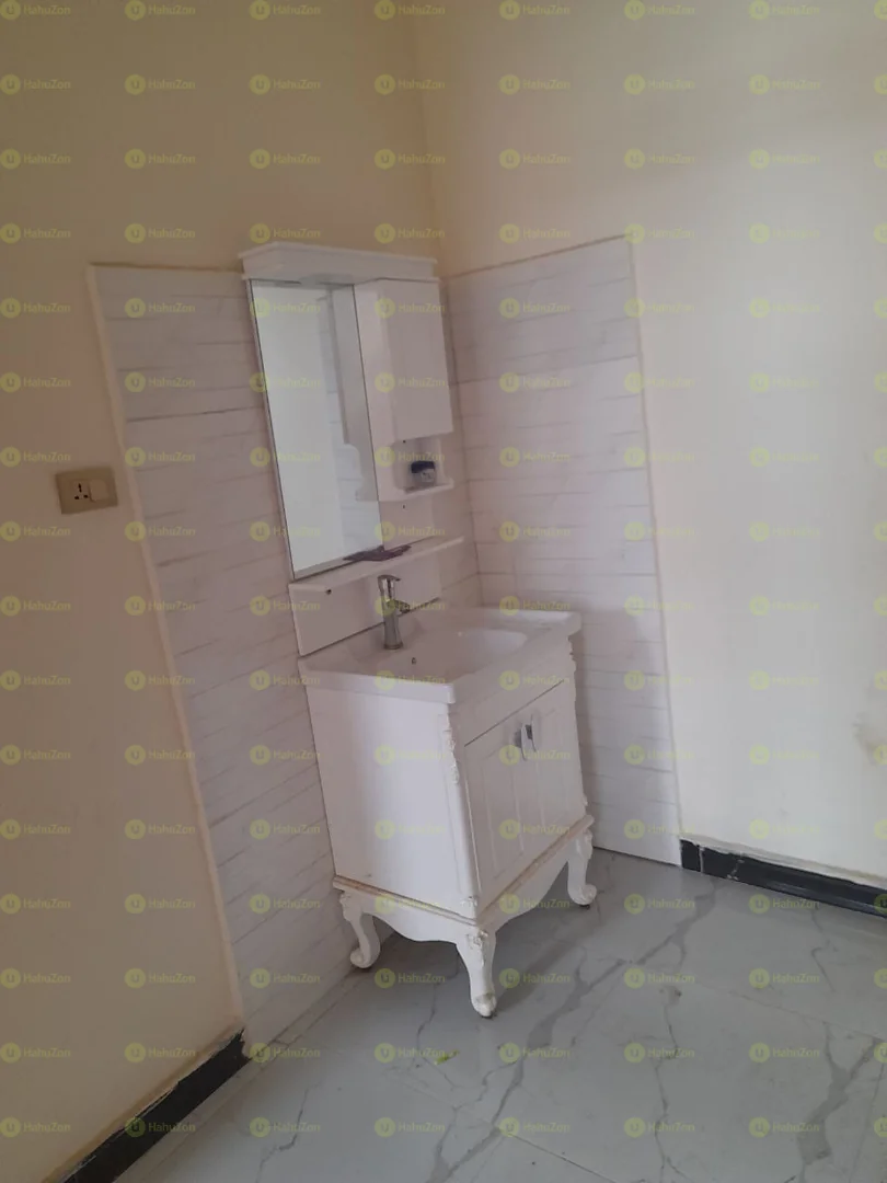 175 ካሬ የሚሸጥ ቪላ ቤት በሰሚት