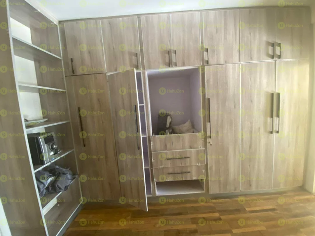 165 ካሬ የሚሸጥ G+2 ቤት በሰሚት