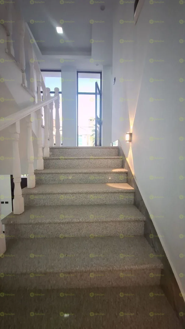 150 ካሬ የሚሸጥ G+3 ቤት በሲ ኤም ሲ